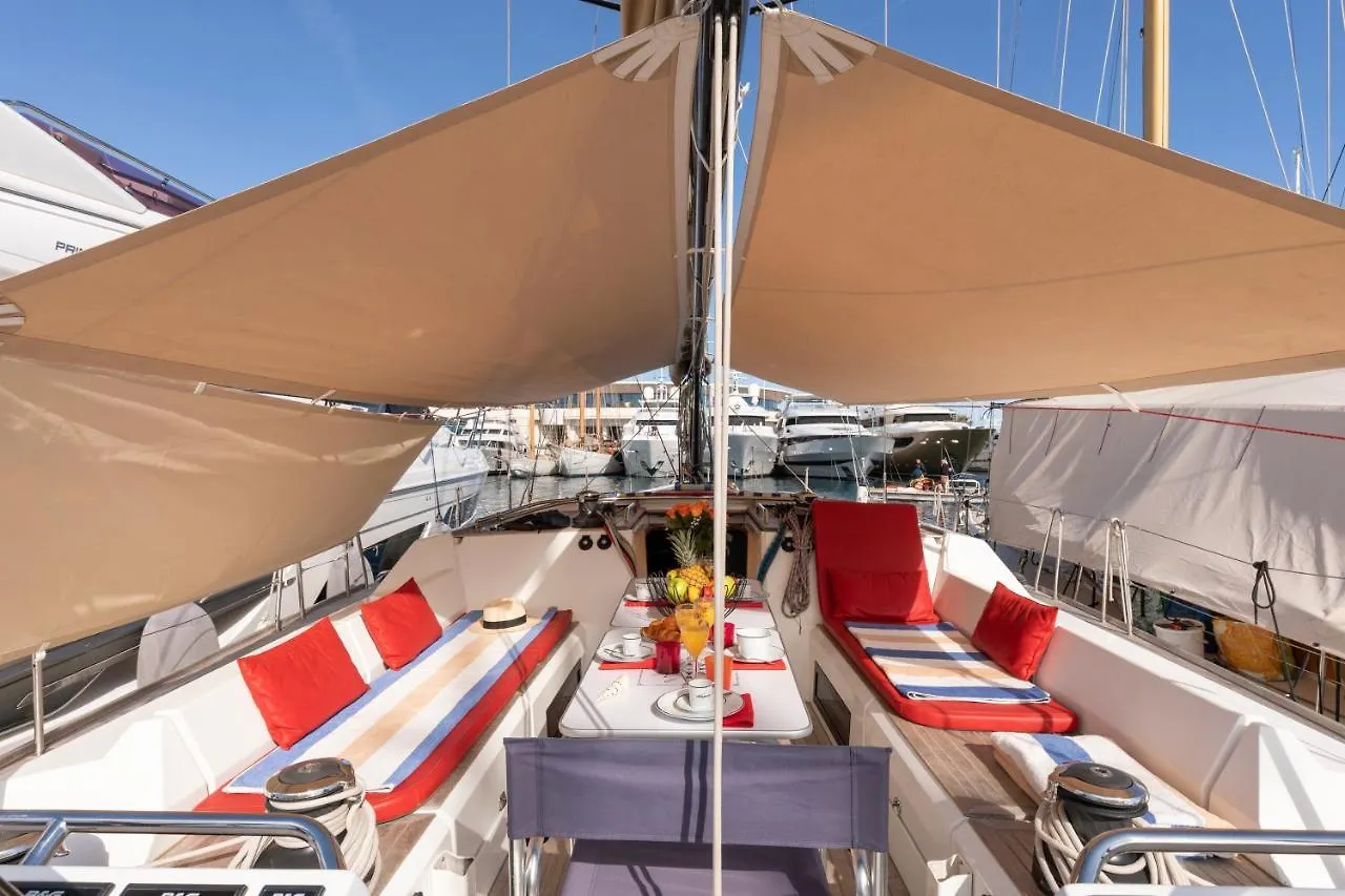 Voilier Luxe Face Au Palais Hotel Cannes 0*,